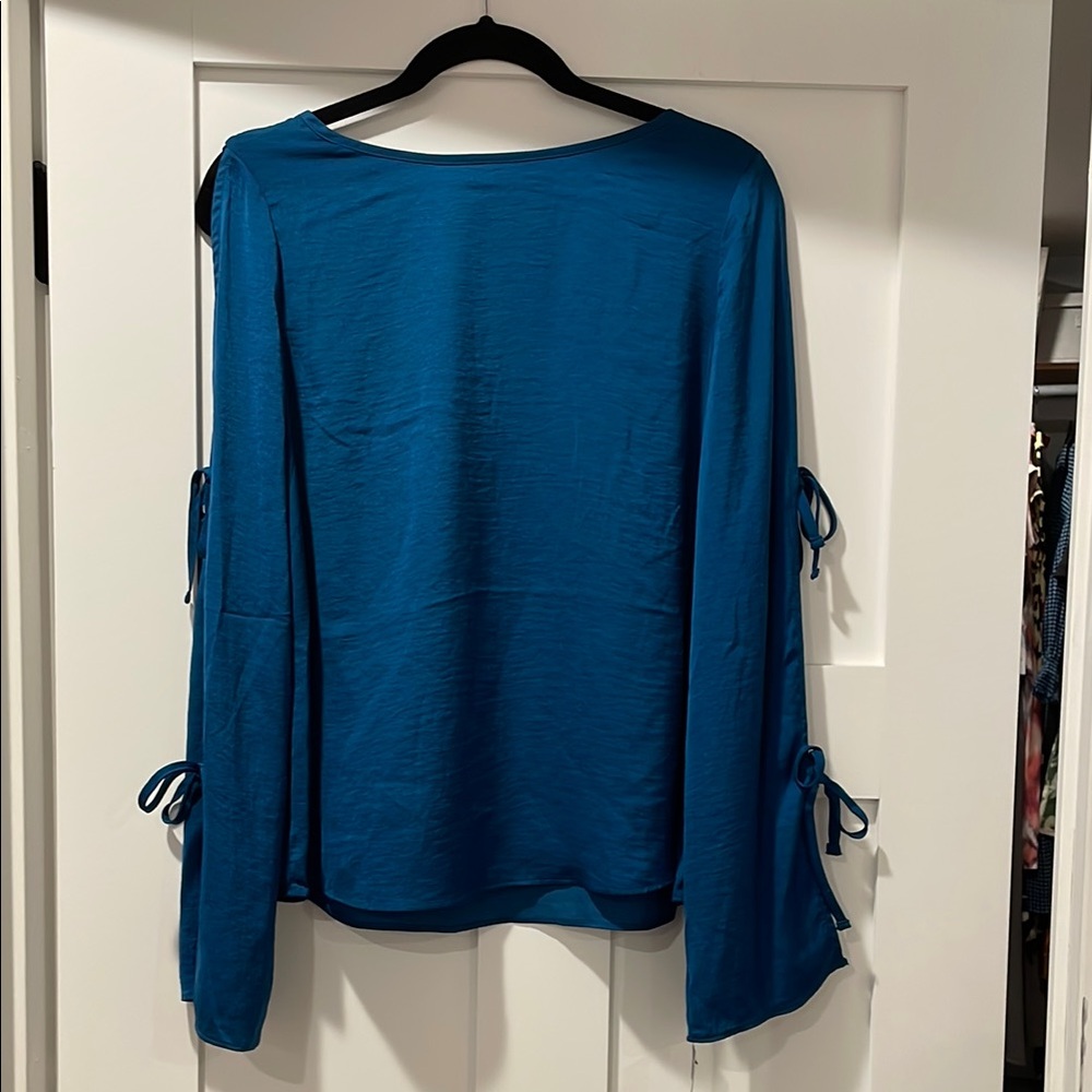 Mossimo Supply Co. Blue Long Sleeve Cut Out Blouse